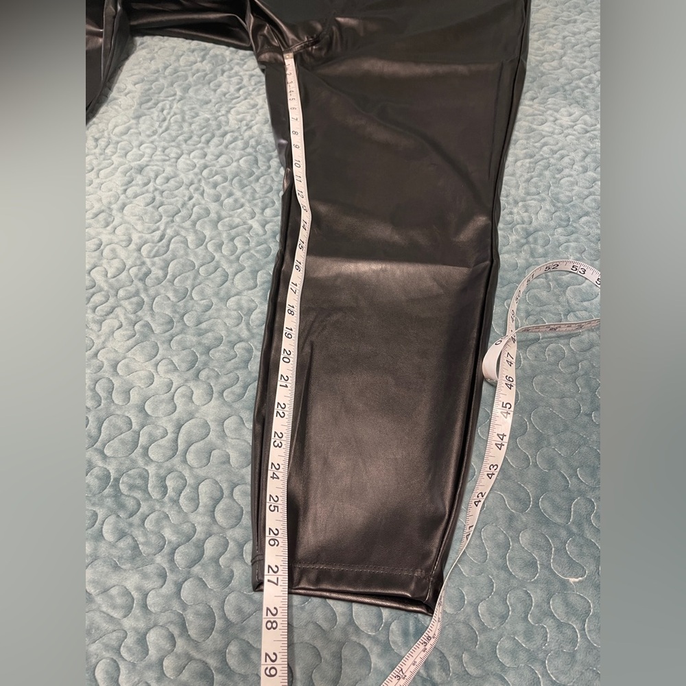 Fashion Nova Faux Leather Pants Size 3X  Black 5 Pocket - Picture 4 of 11